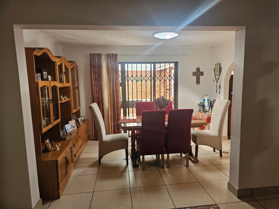 4 Bedroom Property for Sale in Braelyn Eastern Cape